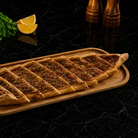Pide with Minced Meat